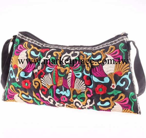 新款民族風單肩斜挎包女包雲南民族特色繡花包時尚休閒復古潮流韓工廠,批發,進口,代購