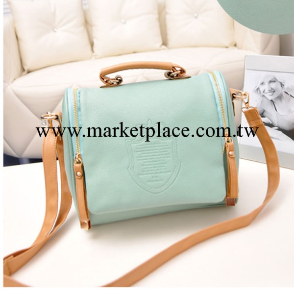 22元起！2013年新款英倫皇冠雙拉鏈單肩包斜跨復古女包包盾牌工廠,批發,進口,代購