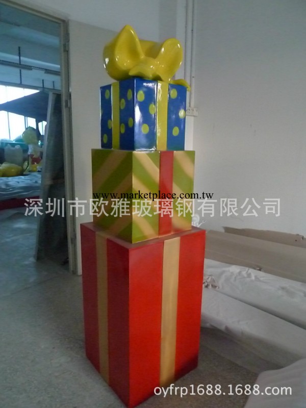 供應玻璃鋼聖誕禮物堆工廠,批發,進口,代購