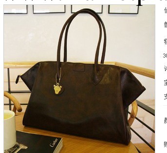 2012新款韓版簡約復古英倫風手提包小熊吊飾單肩大容量包百搭女包工廠,批發,進口,代購