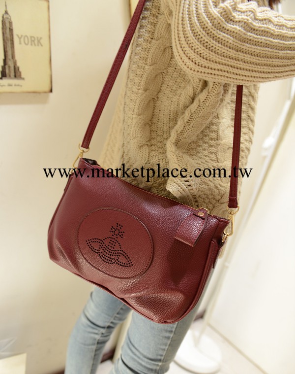 120201 秋冬韓版女包新款 鏤空土星手拿小包褶皺單肩斜跨包包工廠,批發,進口,代購