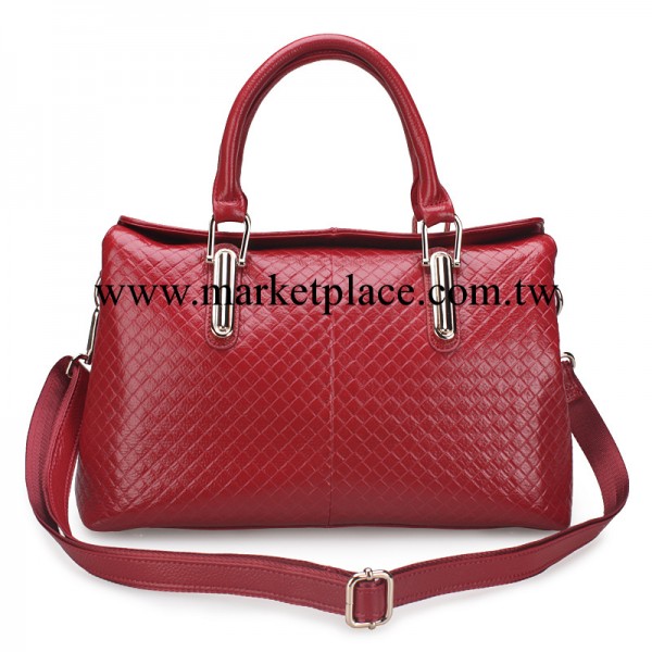 真皮女包 2013新款潮女頭層牛皮 歐美手提單肩通勤壓紋菱格包包工廠,批發,進口,代購