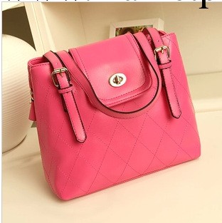 廠傢直銷批發新款女包韓版復古手提單肩菱形水桶包單肩斜跨包F223工廠,批發,進口,代購