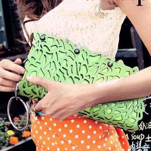 廠傢批發2013新款歐美英倫風鏤空包手拿錢包鏈條手提單肩女包代發工廠,批發,進口,代購