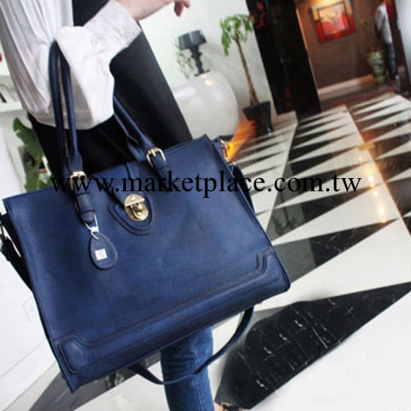 Z853女包批發工廠貨源2013新款歐美大牌明星拼接手提單肩斜挎大包工廠,批發,進口,代購