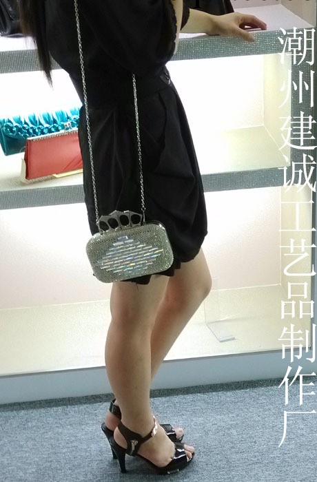供應：新款 鉆石包晚宴包手抓包，潮州建誠工藝品制作廠工廠,批發,進口,代購