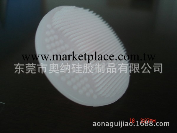 熱銷供應 實用時尚矽膠美容刷  特色矽膠用品 歡迎你的洽談工廠,批發,進口,代購