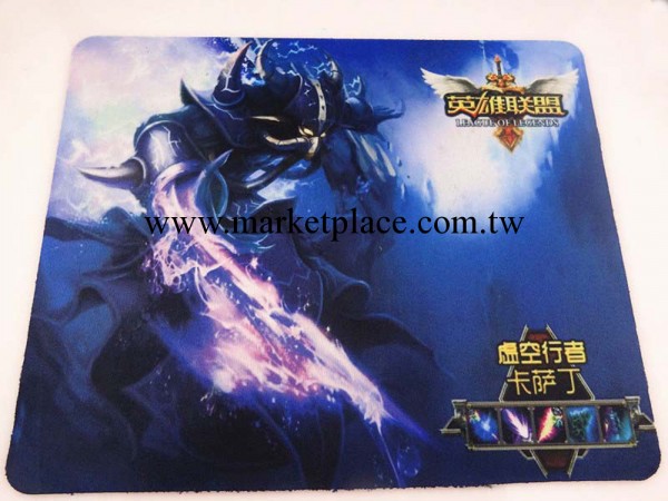廠傢直供東莞專業定做純天然橡膠lol英雄聯盟鼠標墊工廠,批發,進口,代購