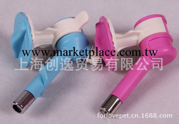 真正不漏水的寵物飲水器 狗狗飲水頭 寵物水嘴 喝水用品工廠,批發,進口,代購