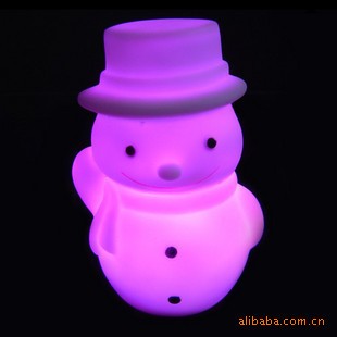 聖誕節必備 七彩聖誕雪人小夜燈 聖誕禮品工廠,批發,進口,代購