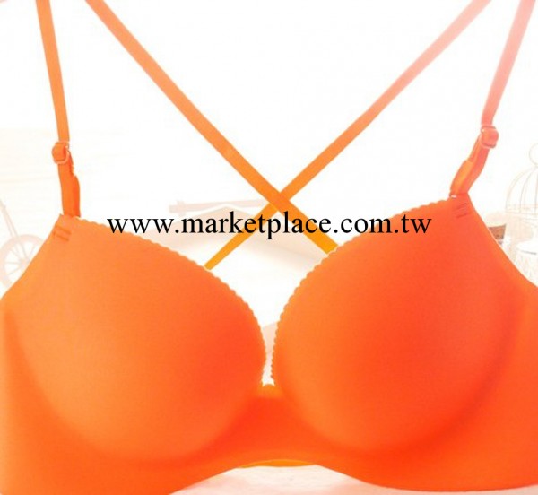 秋季一片式無痕隱形胸罩聚攏爆乳熒光色露背抹胸半杯少女內衣工廠,批發,進口,代購