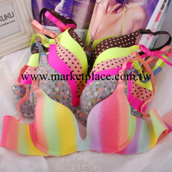 Y4010 （爆款）依之穎正品 一片式薄杯無痕內衣 日系胸罩套裝批發工廠,批發,進口,代購