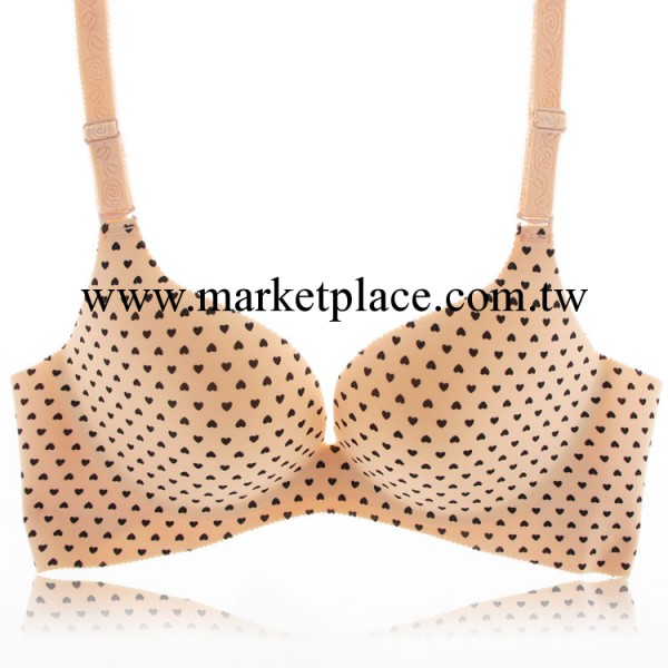 批發女士薄款胸罩 聚攏桃心內衣 無痕一片式三排扣6010#工廠,批發,進口,代購