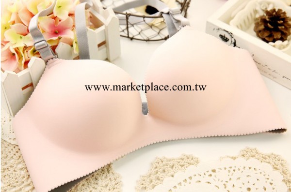 可愛一片式隱形無痕調整型胸罩聚攏3/4杯小胸加厚少女內衣工廠,批發,進口,代購