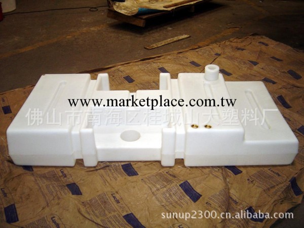 滾塑加工 滾塑箱體 水箱藥箱 油箱 定制滾塑容器滾塑化工桶工廠,批發,進口,代購