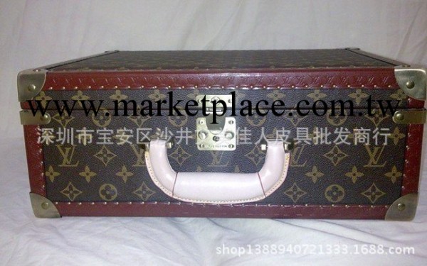 時尚簡潔 化裝箱 硬質箱子 高檔箱子  21424工廠,批發,進口,代購
