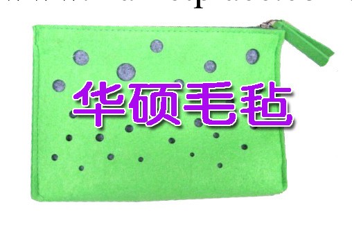 供應毛氈化妝包、鏤空式設計圖案、完美的車縫工藝、廠傢直銷定做工廠,批發,進口,代購