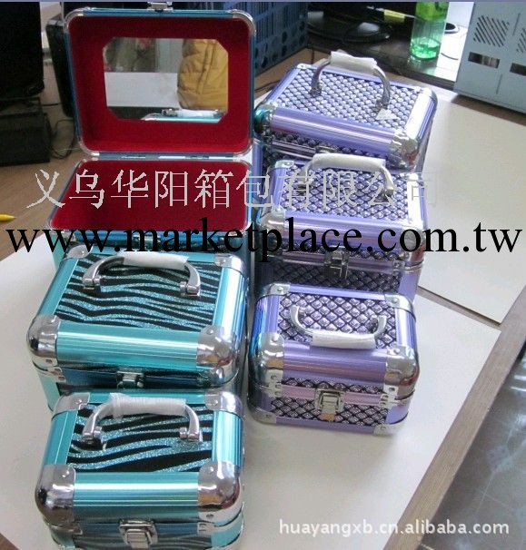 化妝箱（竹殼型鋁箱三件套，紅色絨佈，廠傢直銷，新品）工廠,批發,進口,代購