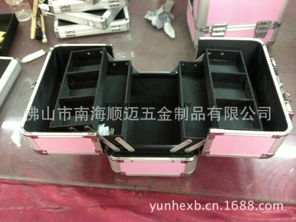 供應手提分格活動內盒雙開化妝箱,美發箱工廠,批發,進口,代購