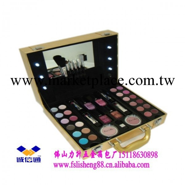 佛山廠傢批發化妝必備的彩妝化妝箱工廠,批發,進口,代購