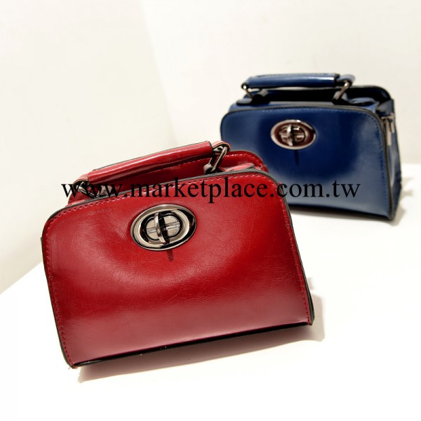 2014新款帶鎖 女包 復古 單肩斜跨包手提包 女包批發廠傢 油皮包工廠,批發,進口,代購