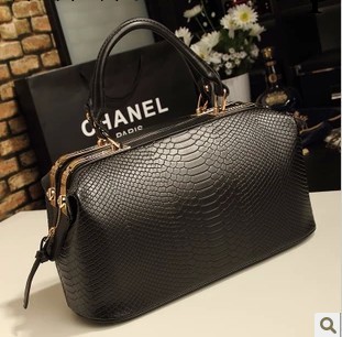 特價女包批發2013新款韓版潮鱷魚紋時尚白色醫生包女士手提單肩包工廠,批發,進口,代購