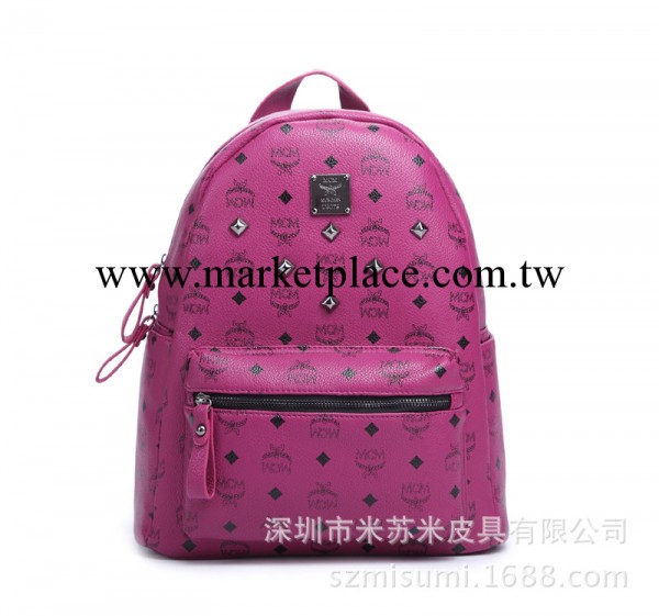 mcm魏晨允浩鹿晗6顆鉚釘粉色中號男女通用情侶背包學生書包雙肩包工廠,批發,進口,代購