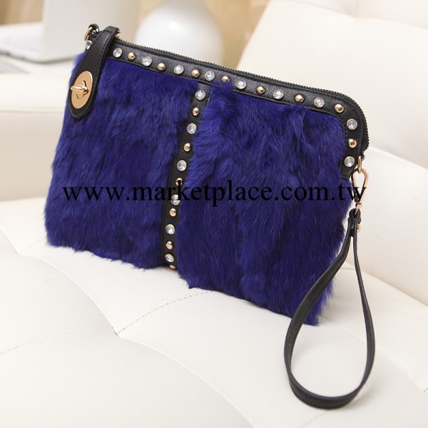 2014熱銷女包真兔毛潮包包斜挎手拿兩用單肩斜跨手抓包2313工廠,批發,進口,代購