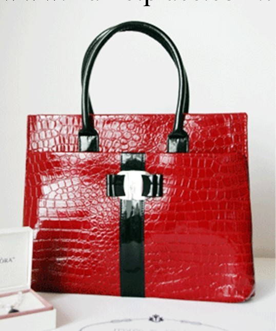 2013新品歐美潮鱷魚紋亮面女包時尚秋冬新款斜挎包女士手提包工廠,批發,進口,代購