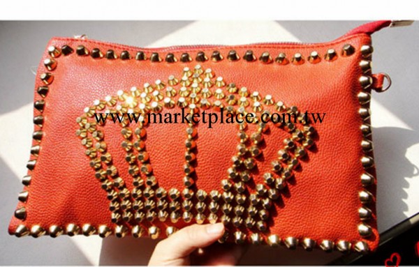 柳釘女包批發韓版信封柳釘手拿包單肩女包斜挎包2013新款一件代發工廠,批發,進口,代購