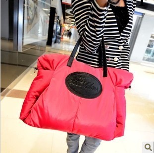 冬季女款羽絨包2013新韓版潮女包太空包棉服包單肩斜跨手提大包包工廠,批發,進口,代購