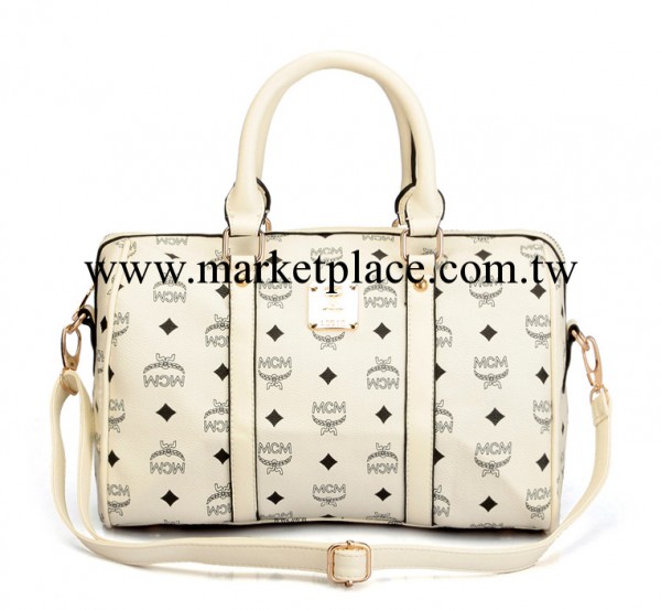 工廠直銷 2013秋冬新款 MCM 波士頓 手提斜跨 韓版時尚印花 女包工廠,批發,進口,代購