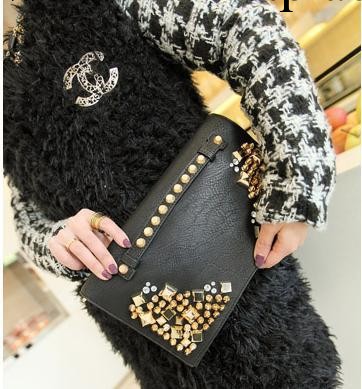 2013年新款 鉚釘手拿包        支持一件代發      廠傢直銷工廠,批發,進口,代購