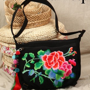 廠傢直銷原創品牌民族風拍照旅遊出行毛球單肩斜跨手提帆佈包1314工廠,批發,進口,代購