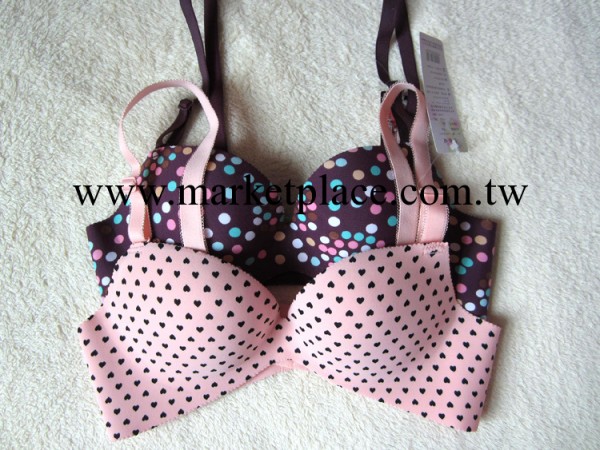 小翠花 經典桃心 紫色圓點 蝶型聚攏一片式無痕胸罩工廠,批發,進口,代購