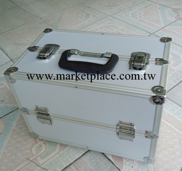 供應女士精品化妝箱（皮具化妝工具箱，鋁合金化妝工具箱）工廠,批發,進口,代購