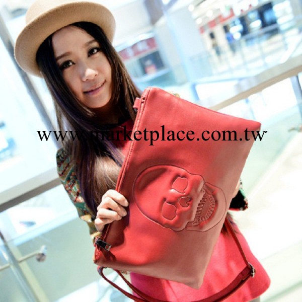 2  0  1  3韓版時尚街頭潮流新款女士骷髏手拿信封包單肩斜跨包工廠,批發,進口,代購