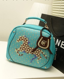 新款韓版繡線女包積木小馬潮女2013單肩斜跨圓形餃子便宜小包包工廠,批發,進口,代購