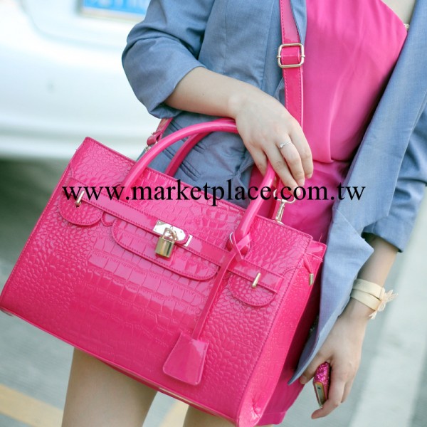 廠傢直銷米維爾女包亮光鱷魚紋手提包單肩斜跨包包韓版女包工廠,批發,進口,代購