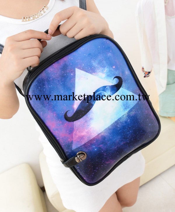 廠傢直銷2013韓版新款原宿風星空胡須雙肩包手提單肩斜跨包女包包工廠,批發,進口,代購