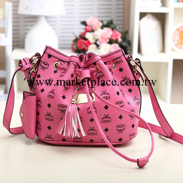 2013M牌新款韓國水桶包包 潮包 復古單肩斜跨包包 潮復古包217工廠,批發,進口,代購