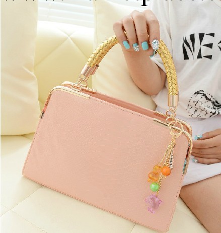 2013新款時尚潮流手提包定型鱷魚紋掛件包包時尚定型包紙箱發貨工廠,批發,進口,代購