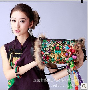 民族風新款原創繡花包手工絨球單肩斜挎包包女款毛毛包工廠,批發,進口,代購