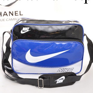 2013書包經典時尚男女運動包單肩包 斜挎包 男包漆皮包包橫款背包工廠,批發,進口,代購