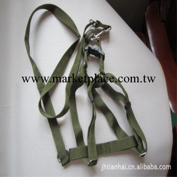 廠傢直銷  供應2014年新款軍綠色PP中型狗三角帶 牽引帶 特價工廠,批發,進口,代購