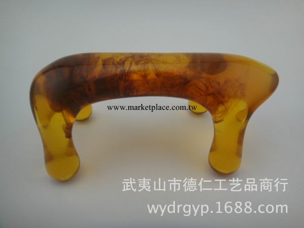 按摩器，背部全身按摩，樹脂黃色仿琥珀按摩狗，按摩四腳工廠,批發,進口,代購