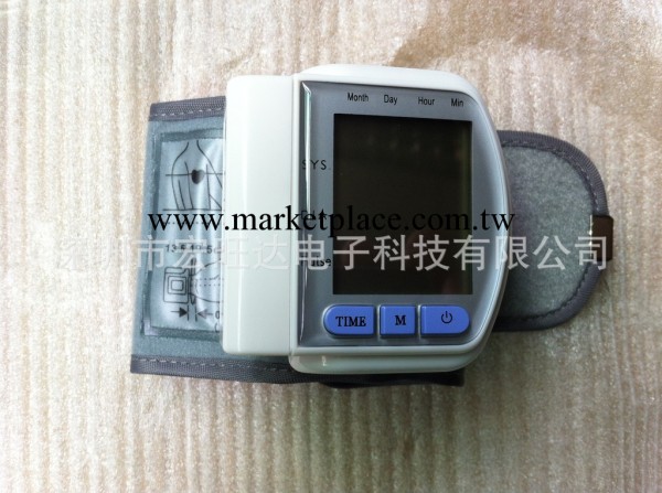 傢用語音 全自動手臂式 電子血壓計 血壓機 血壓器 英文血壓計工廠,批發,進口,代購