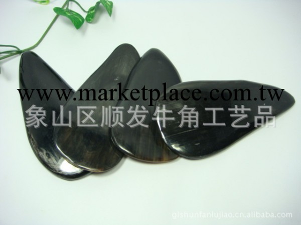 黑色邊料刮痧片 材質厚實 天然牛角刮痧板 廣西生產工廠,批發,進口,代購