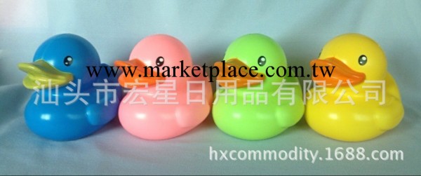 2014精品飾品 小黃鴨儲錢罐 多彩卡通造型儲蓄罐 塑料工藝品批發工廠,批發,進口,代購