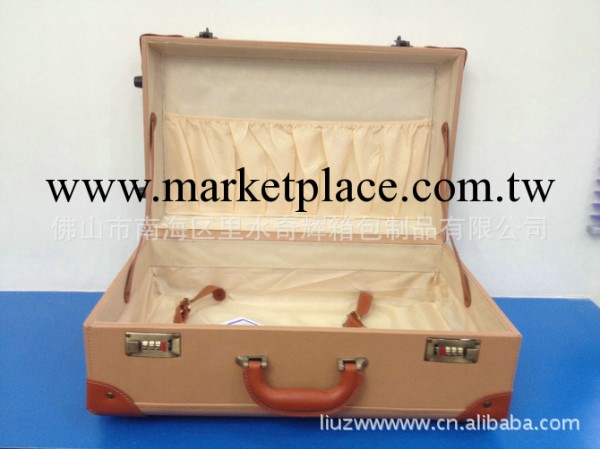 廠傢直銷 供應精品行李箱包 仿古風格拉桿旅行箱工廠,批發,進口,代購